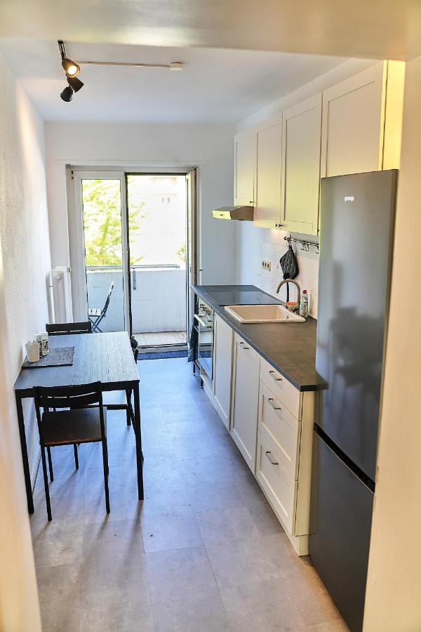 N2 Centrally Located 3-Room Apartment With Balcony Or Individual Rooms Karlsruhe Buitenkant foto