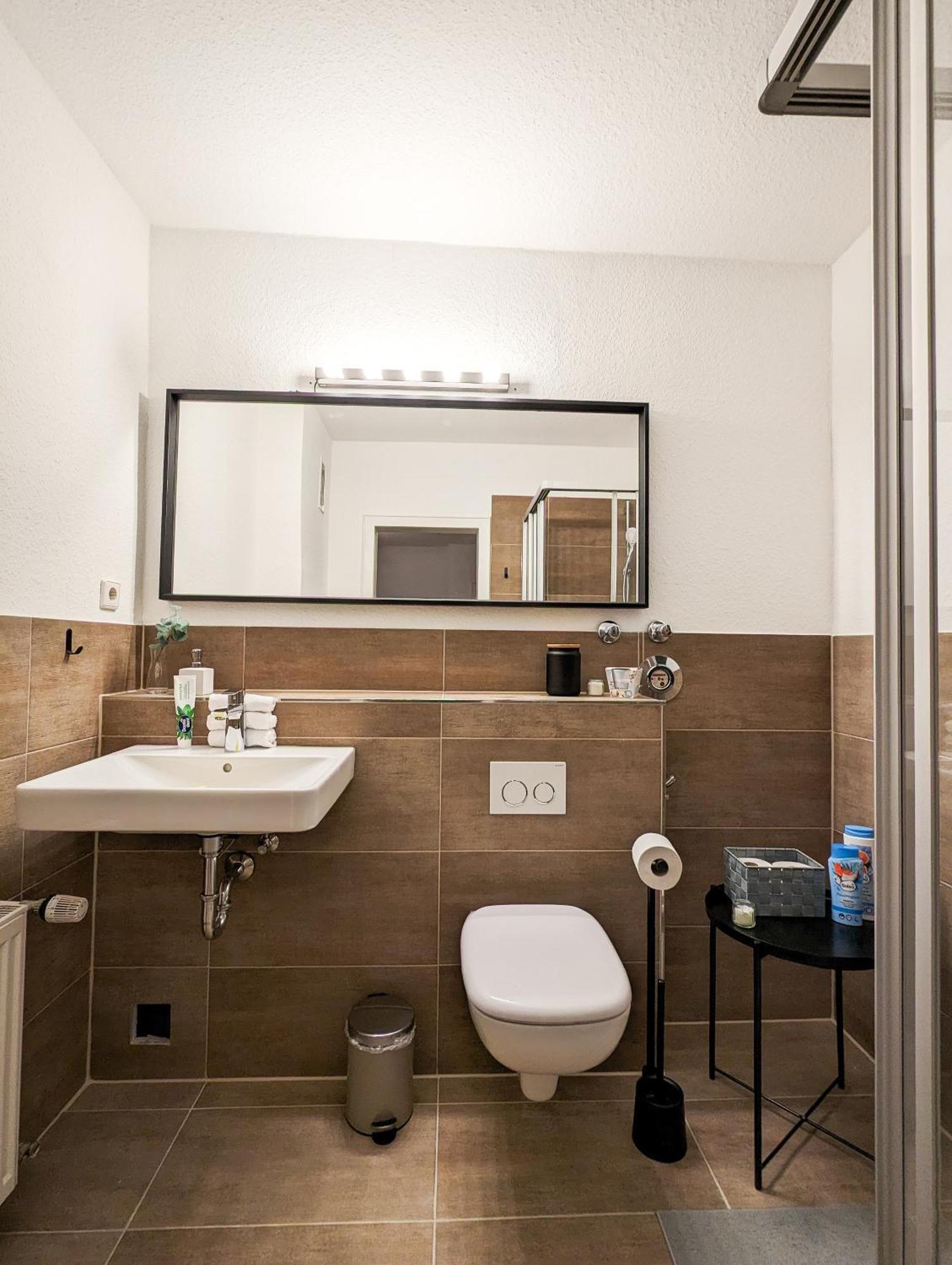 N2 Centrally Located 3-Room Apartment With Balcony Or Individual Rooms Karlsruhe Buitenkant foto